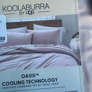 UGG Flat King Sheet New